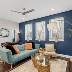 Charming 2BD: In the Heart of Magnolia & Stylish!
