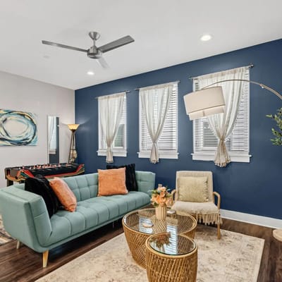 Charming 2BD: In the Heart of Magnolia & Stylish!